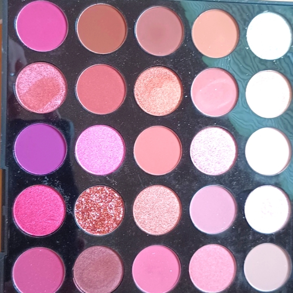 Morphe Natural Flirt Palette